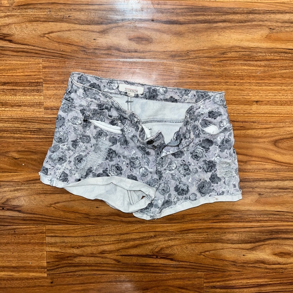 Forever 21 Floral Denim Jean Shorts - Gray